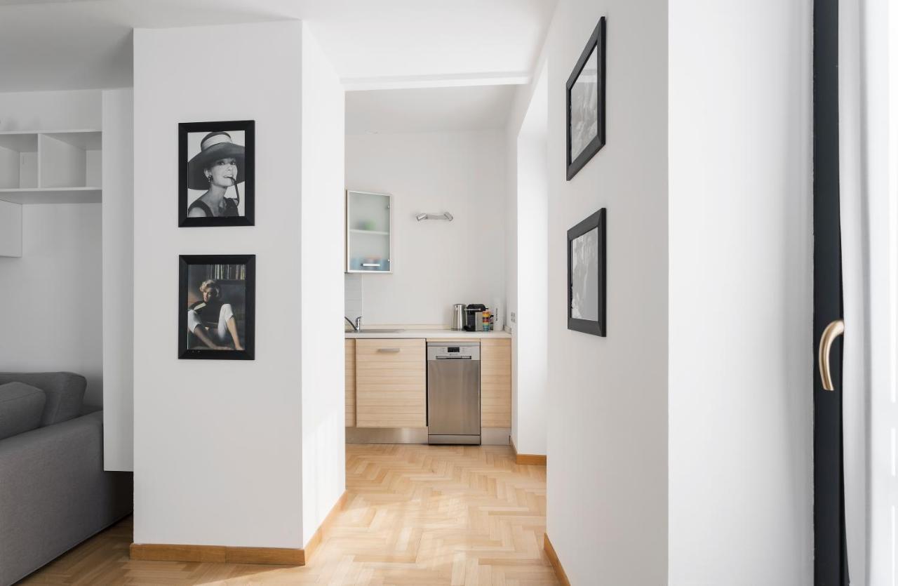 Living Brera, A Unique Experience - Vicolo Fiori Apartment Милано Екстериор снимка