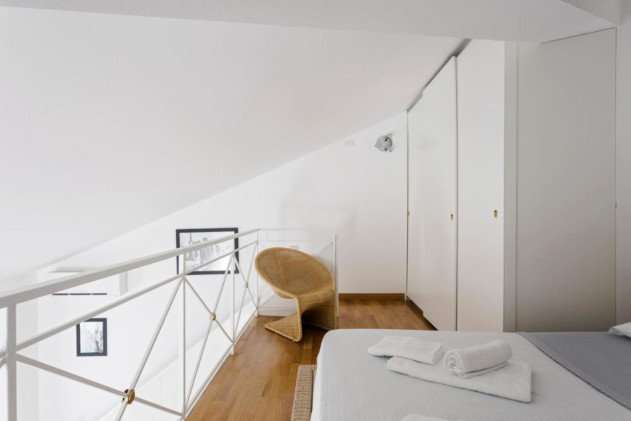 Living Brera, A Unique Experience - Vicolo Fiori Apartment Милано Екстериор снимка
