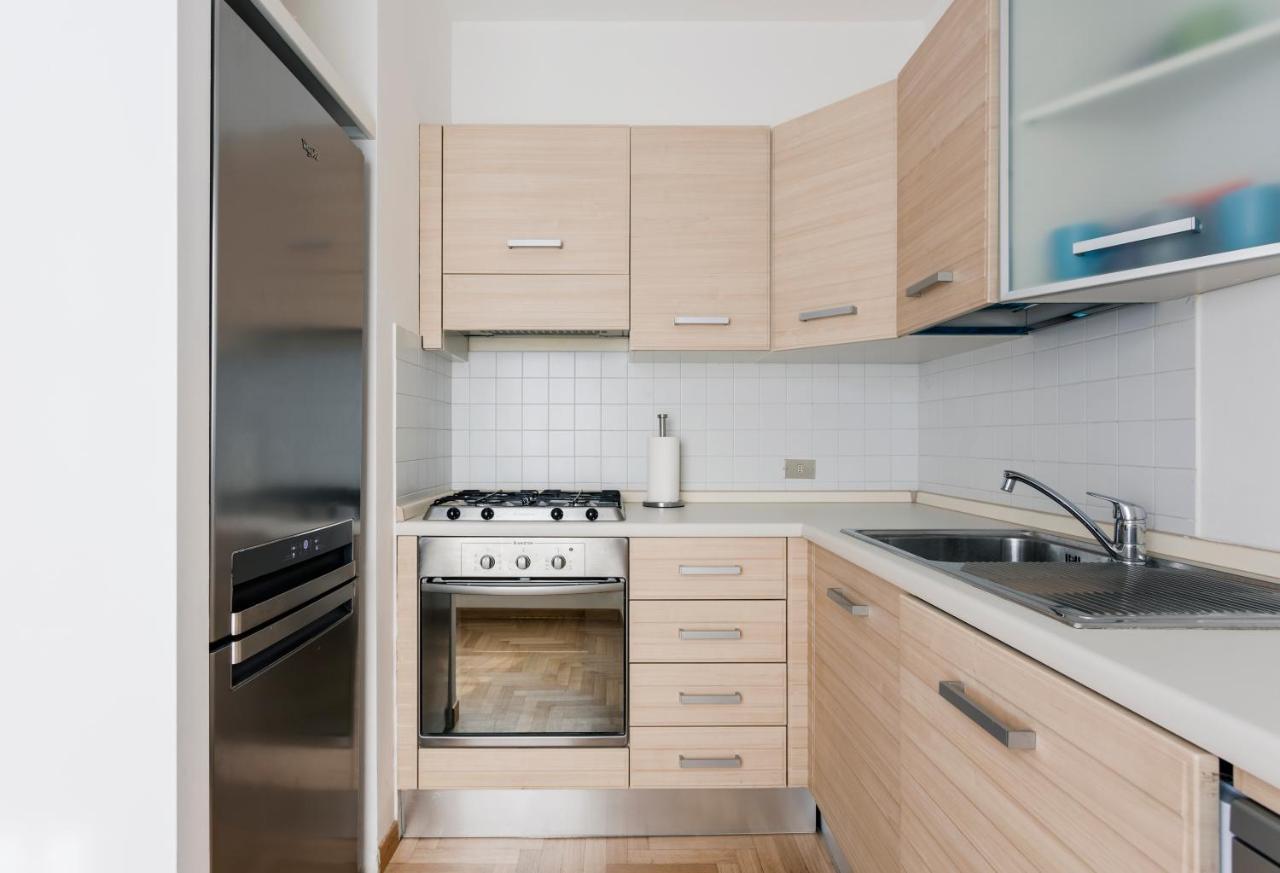 Living Brera, A Unique Experience - Vicolo Fiori Apartment Милано Екстериор снимка